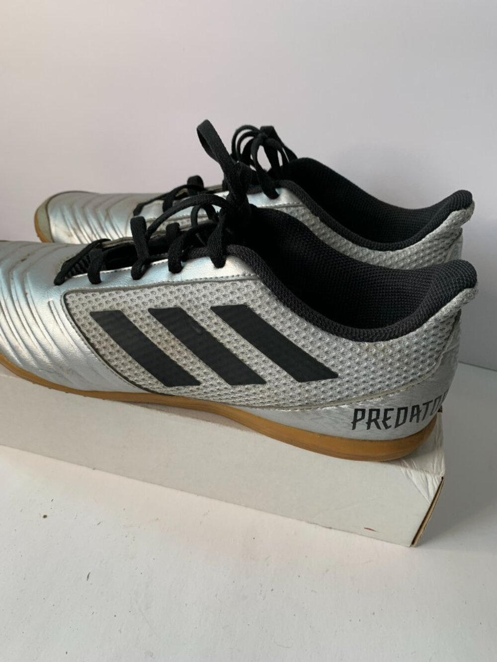 ADIDAS 19.4 SALA MENS INDOOR SOCCER SHOES SNEAKERS PREDATOR SIZE 11.5  753002 - Picture 4 of 14